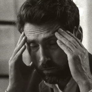 Man with low mental energy and brain fog showing lack of clarity and focus